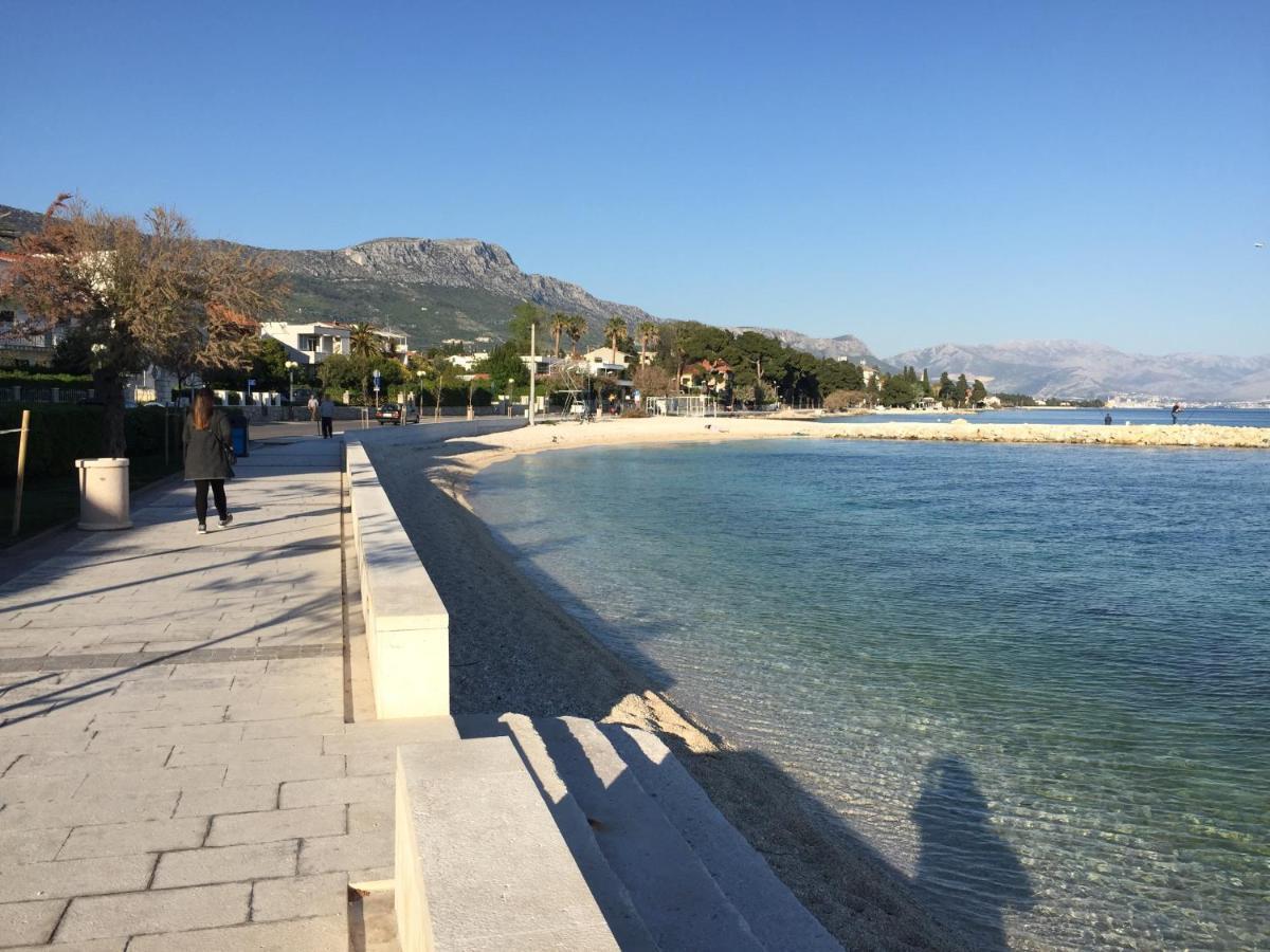 Guesthouse NINA Kaštel Novi Eksteriør billede