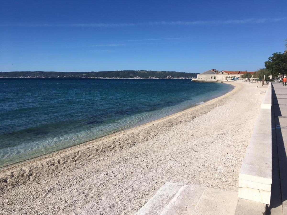 Guesthouse NINA Kaštel Novi Eksteriør billede