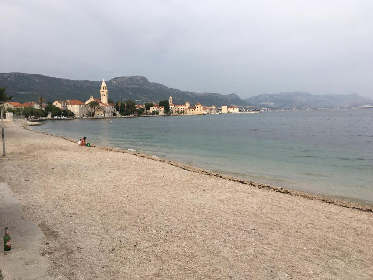Guesthouse NINA Kaštel Novi Eksteriør billede
